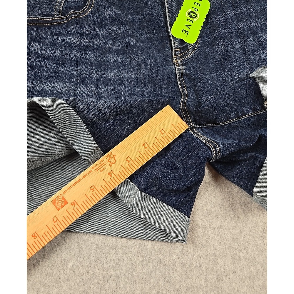 So Brand Womens Size 16 Midi Denim Cuffed Jean Shorts Blue NWT - Picture 6 of 6